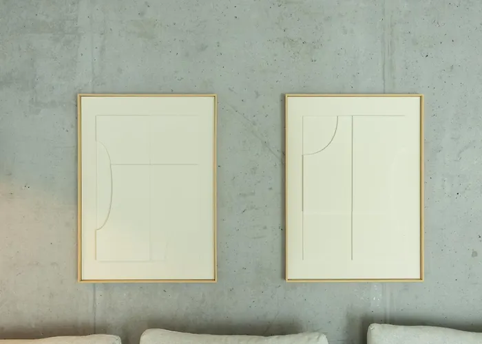 Apartment Inside Canal *