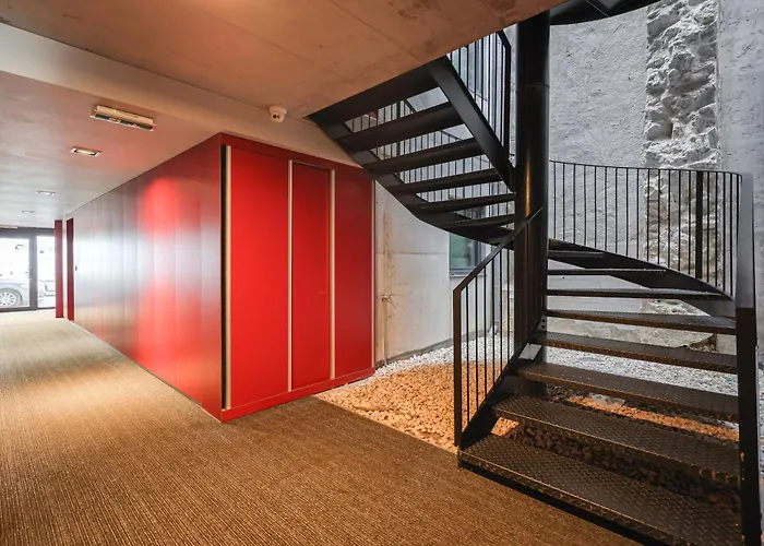 Inside Canal * Aveiro